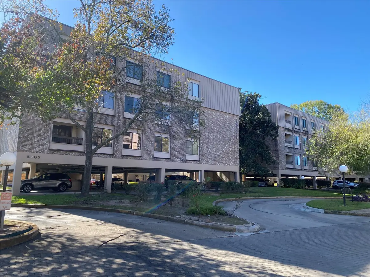 2207 S Braeswood Boulevard #42H, Houston, TX 77030 - Image #1