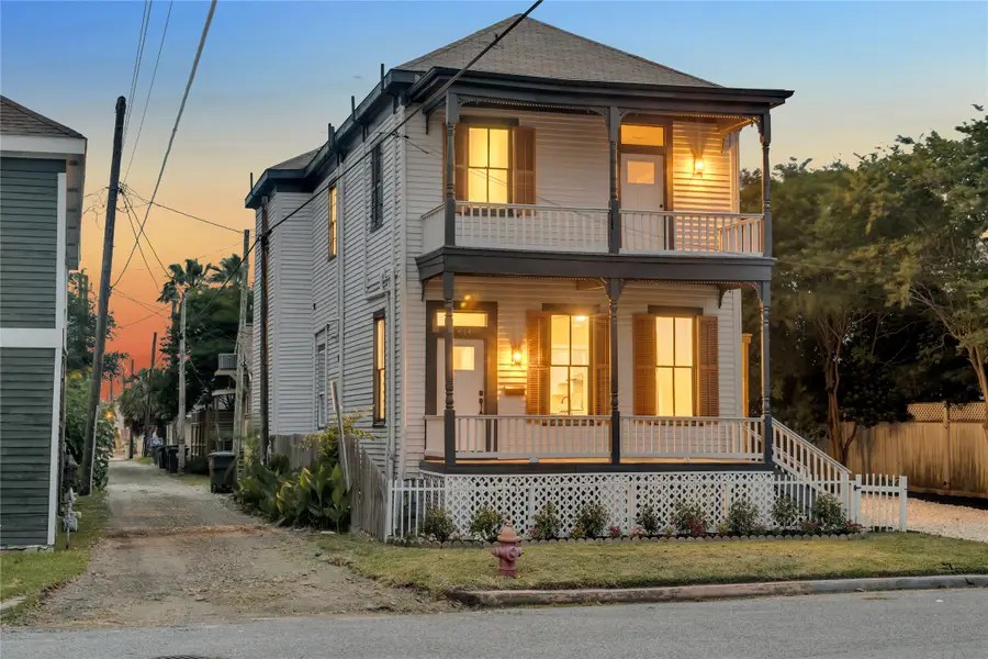 614 11th Street, Galveston, TX 77550 - #3