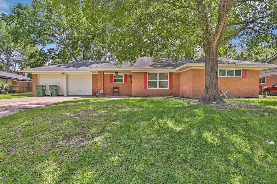 1016 Lynnwood Avenue, Liberty, TX 77575 - Image #2