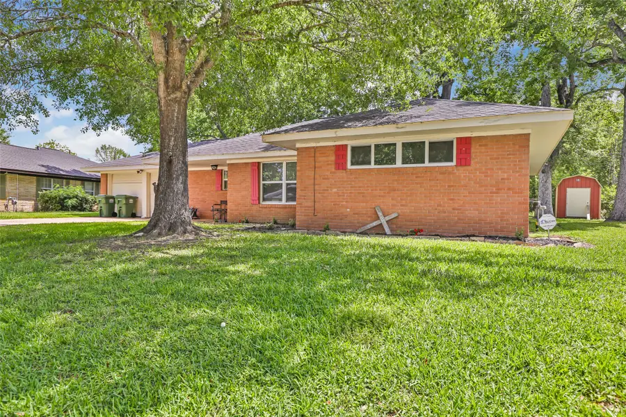 1016 Lynnwood Avenue, Liberty, TX 77575 - Image #3