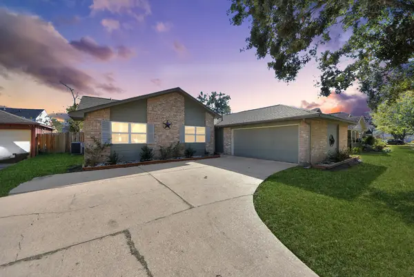 2531 Willow Drive, Stafford, TX 77477