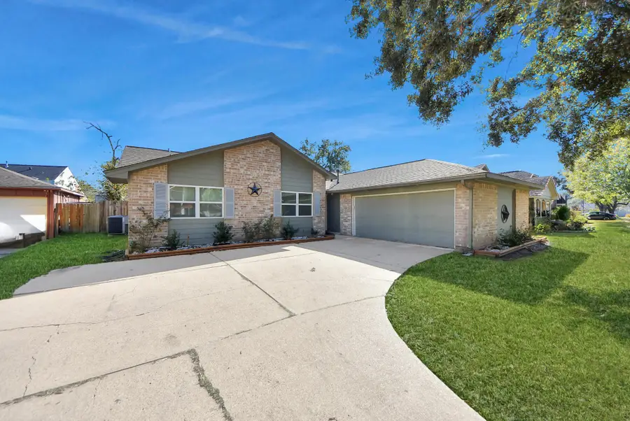 2531 Willow Drive, Stafford, TX 77477 - Image #2