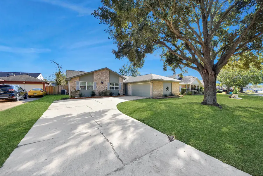 2531 Willow Drive, Stafford, TX 77477 - Image #3