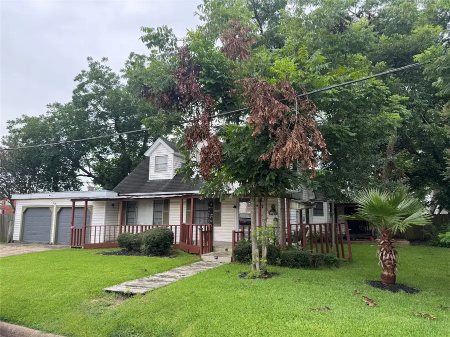 228 E 3rd Street, Deer Park, TX 77536 - #2