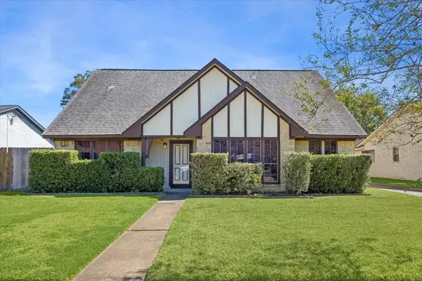 10334 Sageglow Drive, Houston, TX 77089
