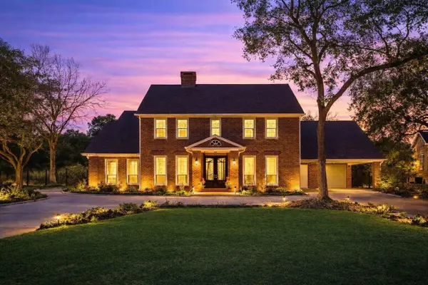 25 The Oval Street, Sugar Land, TX 77479