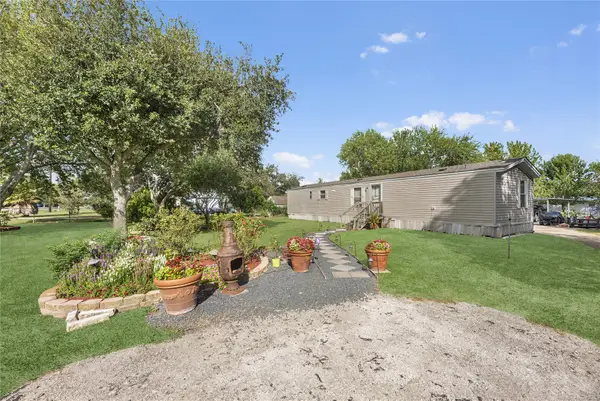 915 Airline Place #C713B, Rosharon, TX 77583