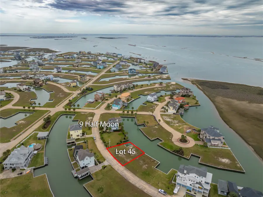 9 Half Moon, Hitchcock, TX 77563 - #2