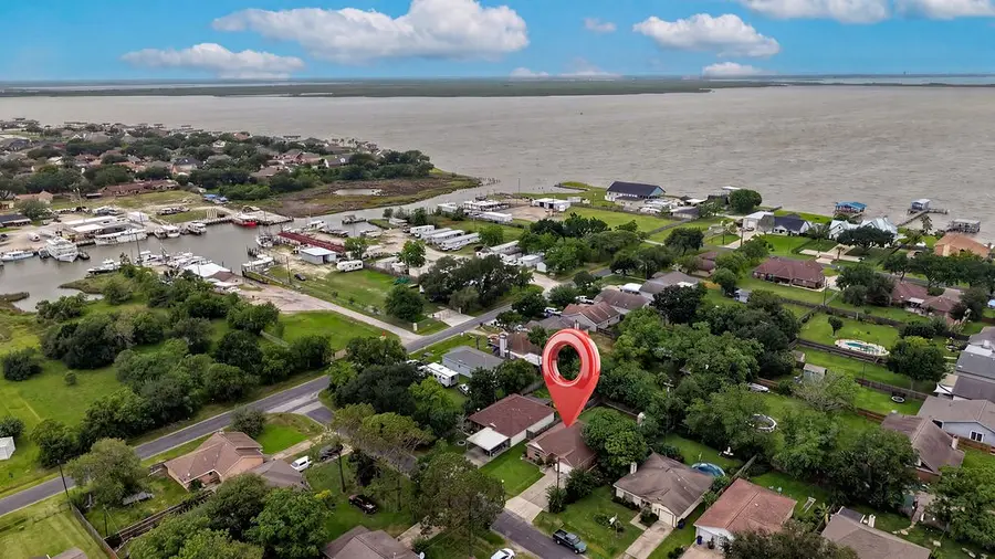 1916 41st Avenue N, Texas City, TX 77590 - #3