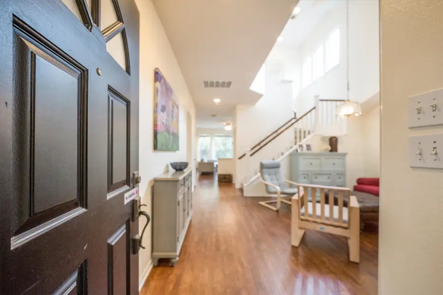 14 N Flickering Sun Circle, The Woodlands, TX 77382 - Image #2