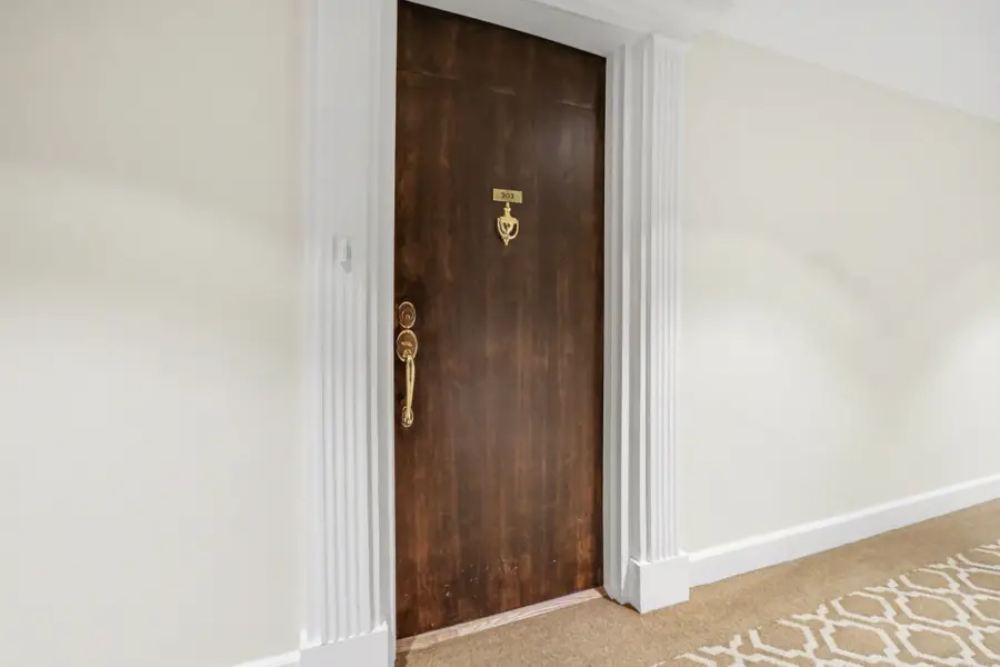 2929 Buffalo Speedway #A303, Houston, TX 77098 - Image #2