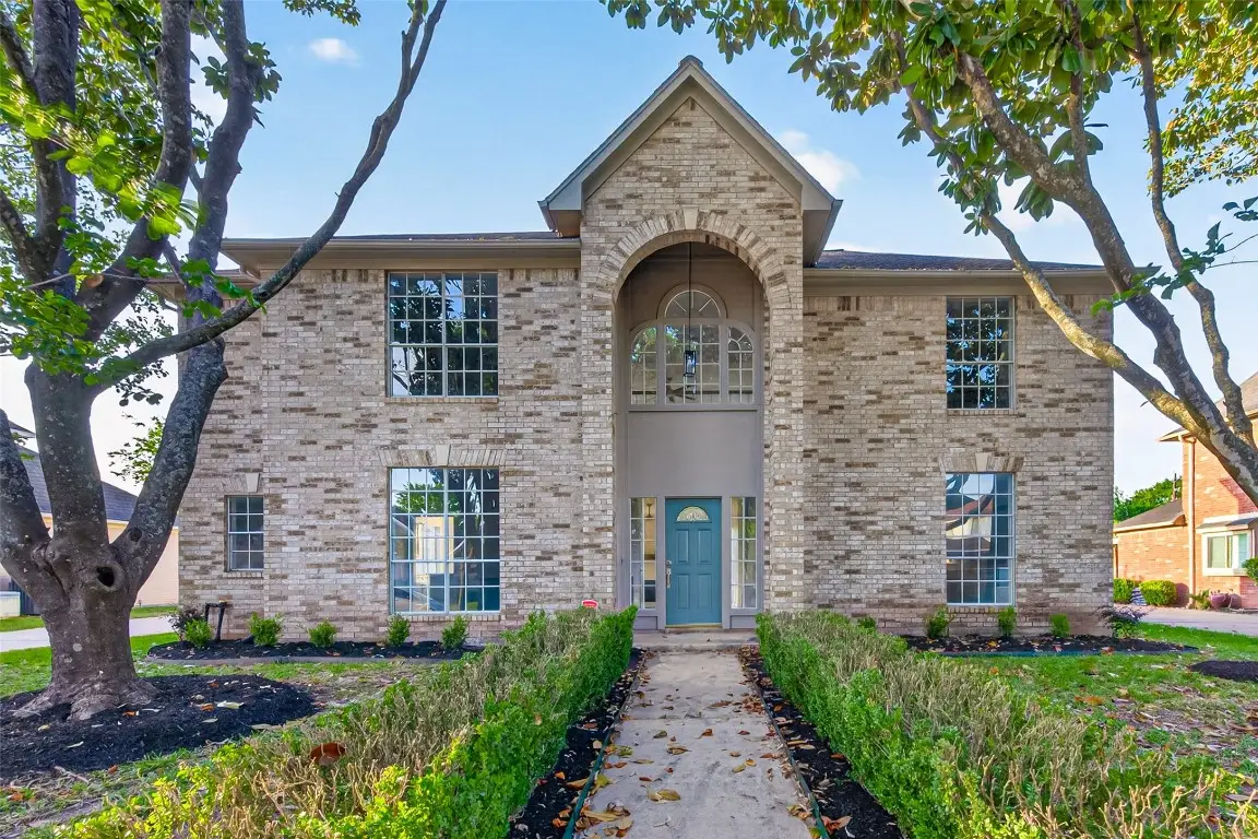 8010 Ashley Circle Drive N, Houston, TX 77071 - #1