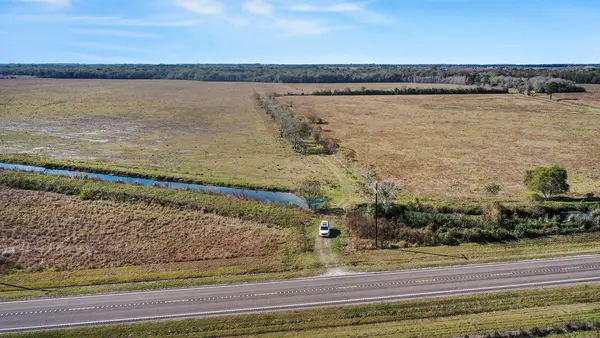 0012 Fm 562, Anahuac, TX 77514