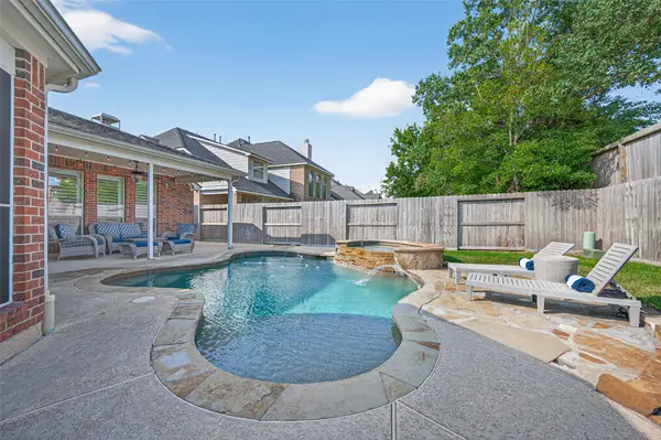 15922 Clipper Pointe Drive, Cypress, TX 77429