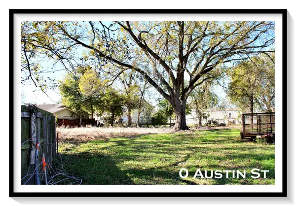 628 Austin Street, Columbus, TX 78934