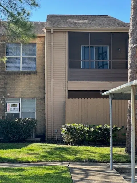 10555 Turtlewood Court Court #2604, Houston, TX 77072