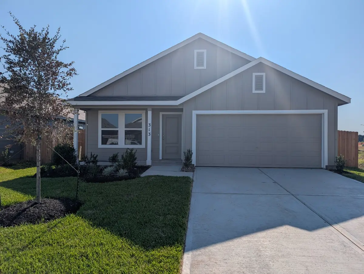 25601 Rose Creek Drive, Cleveland, TX 77328 - Image #1