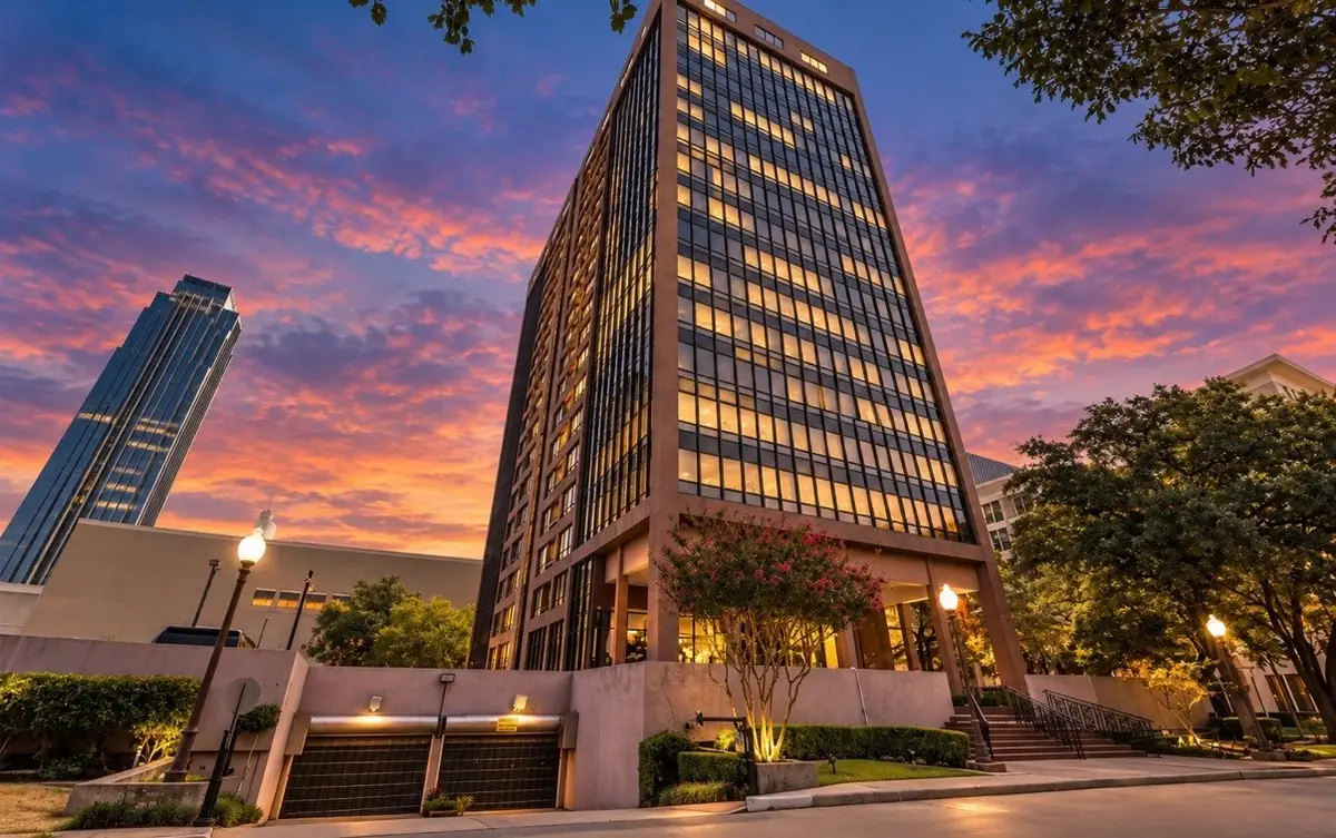 5150 Hidalgo Street #1302, Houston, TX 77056 - #1