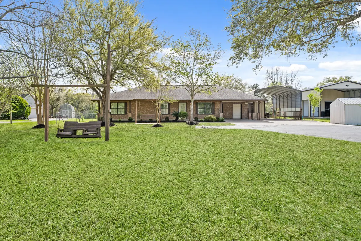 4309 S Elm Avenue, Santa Fe, TX 77517 - #1