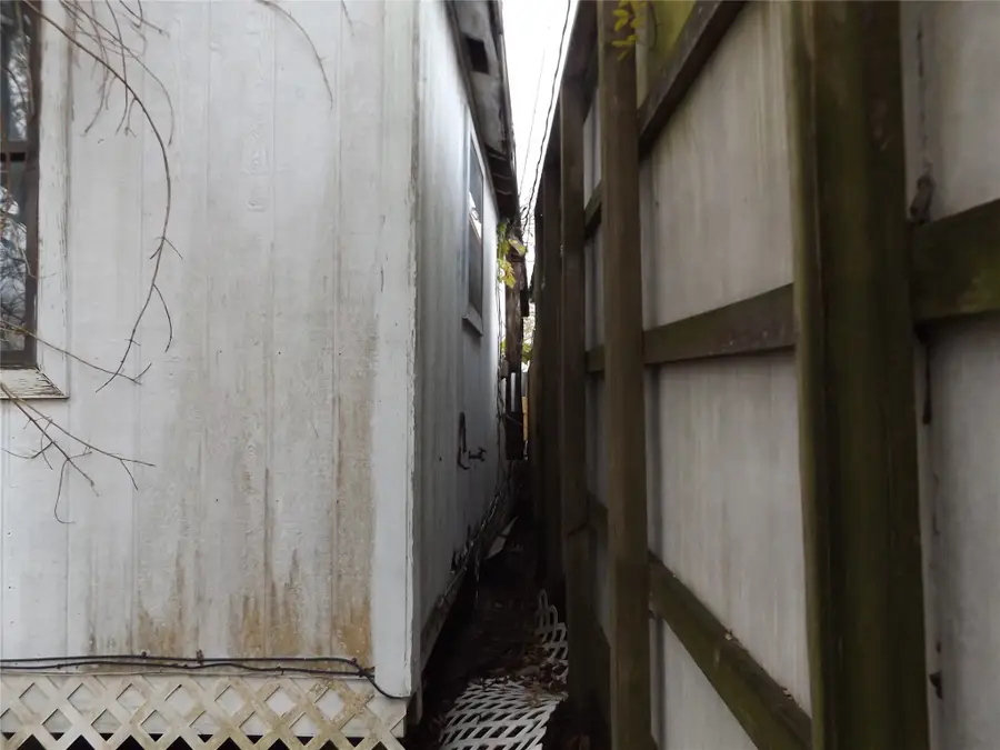 437 8th Street, Dickinson, TX 77539 - Image #3