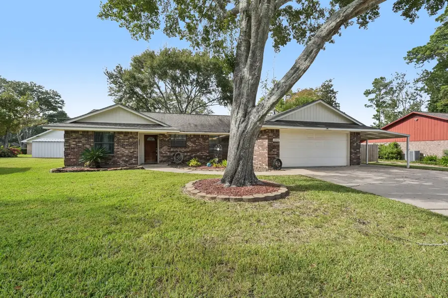 12807 Old River Drive, Baytown, TX 77523 - Image #2