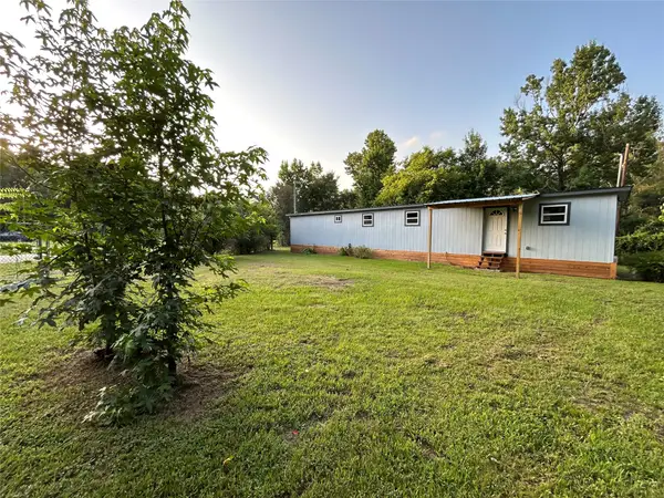325 Bar Park Loop, Coldspring, TX 77331