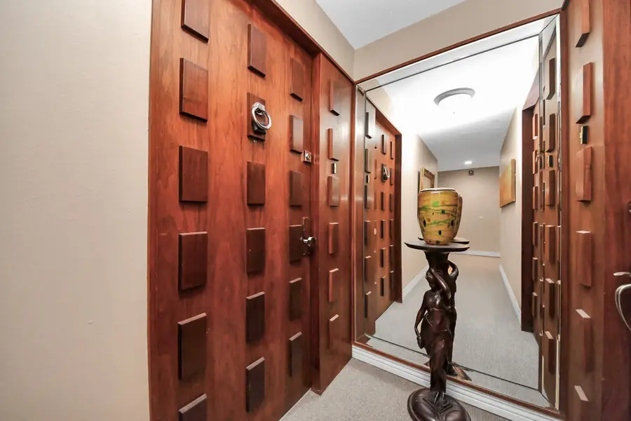 5050 Woodway Drive #7L, Houston, TX 77056 - #2