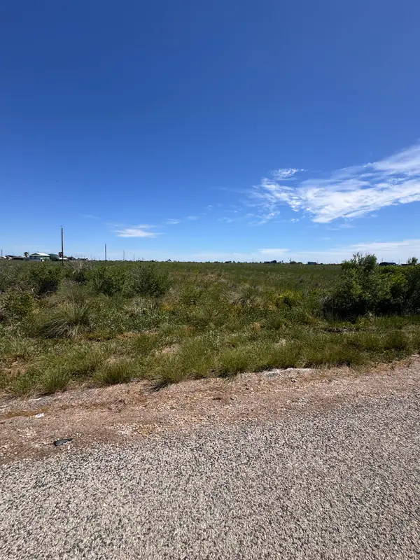000 Poseidon, Sargent, TX 77414