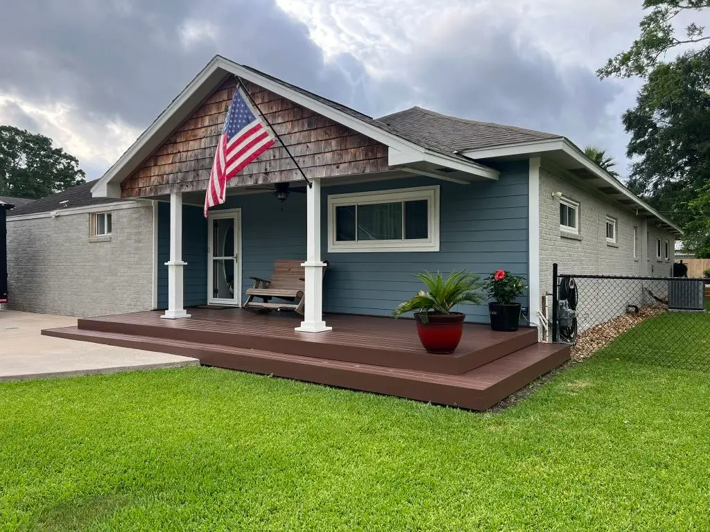103 W Barrow Street, Dayton, TX 77535 - #1