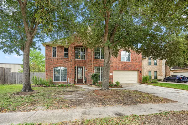 25993 N Royal Emerald Ln, Kingwood, TX 77339