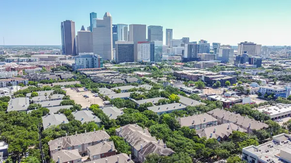 227 Mcgowen Street, Houston, TX 77006