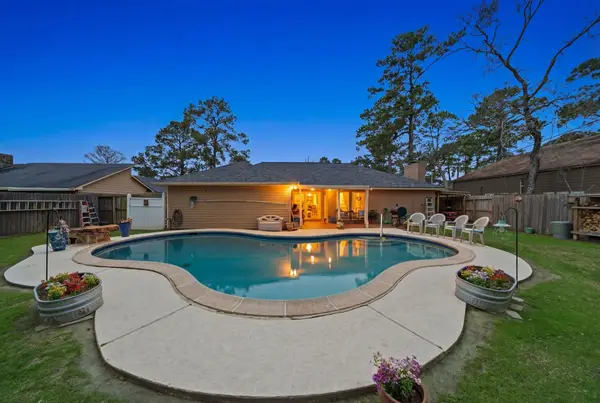 10023 Sweet Gum Lane, Baytown, TX 77521