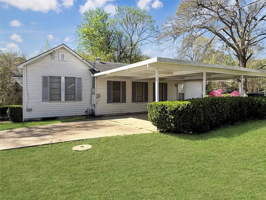 430 W Water Street, Jasper, TX 75951 - #3