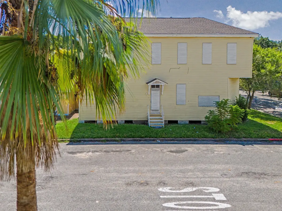 1425 Avenue K, Galveston, TX 77550 - #1