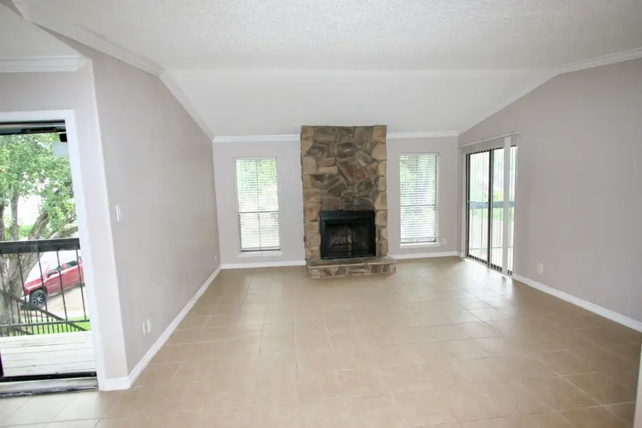 17401 Red Oak Drive #102, Houston, TX 77090 - Image #2