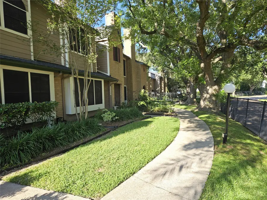 17738 Kings Park Lane, Houston, TX 77058 - #2