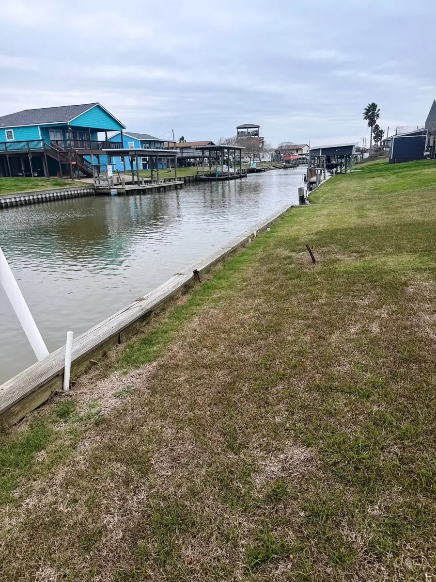 3684 & 3685 County Road 201, Sargent, TX 77414 - #3