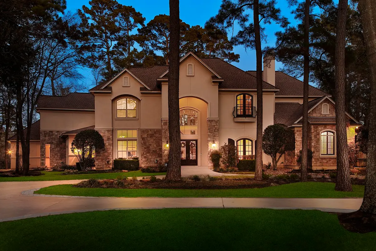 32 Palmer Woods Drive, The Woodlands, TX 77381 - Image #1