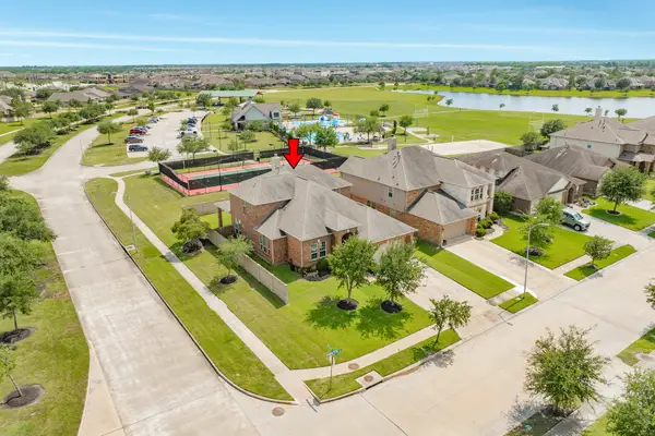 2730 Diamond Vista Lane, Rosharon, TX 77583