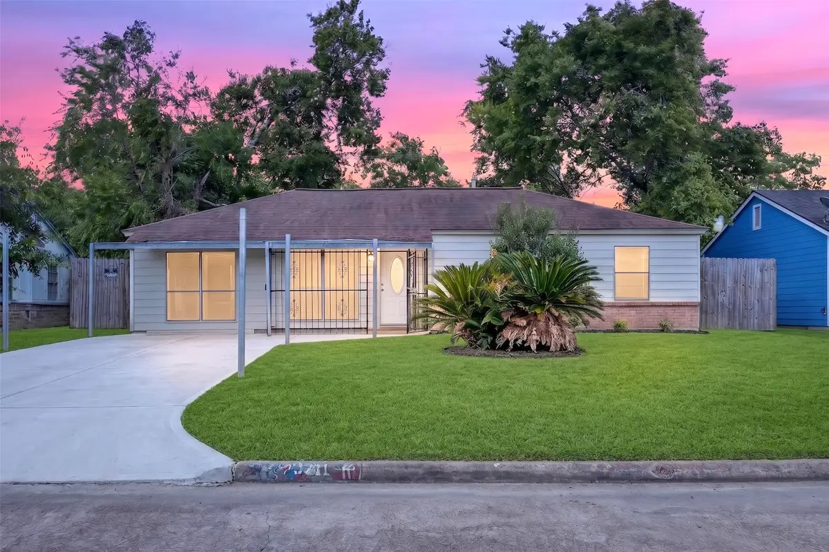 9211 Clearway Drive, Houston, TX 77033 - #1