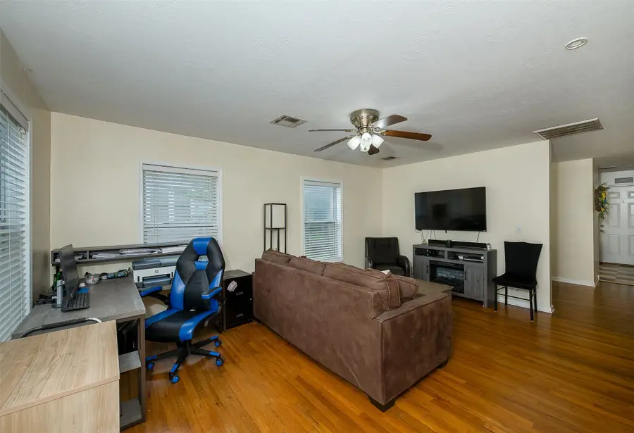 802 Tx-21 W, Caldwell, TX 77836 - Image #3