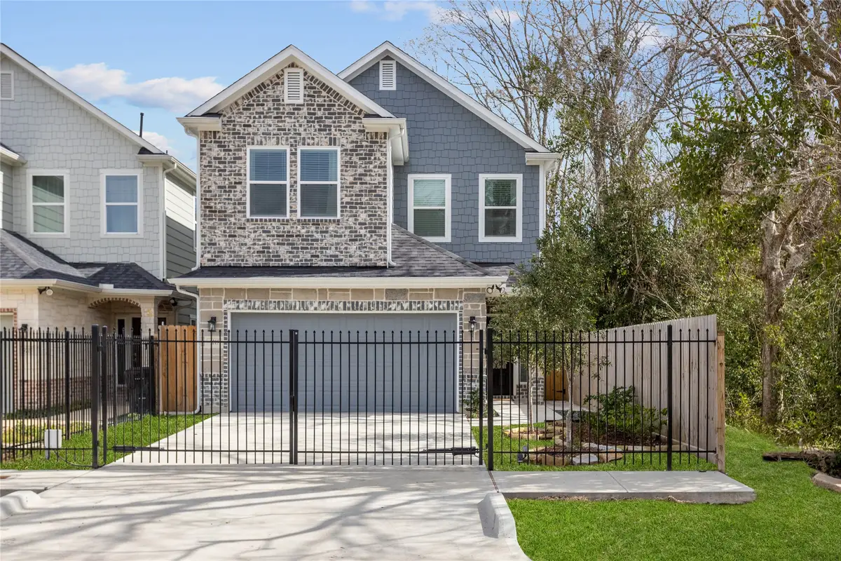 9215 Noel Street, Houston, TX 77033 - #1