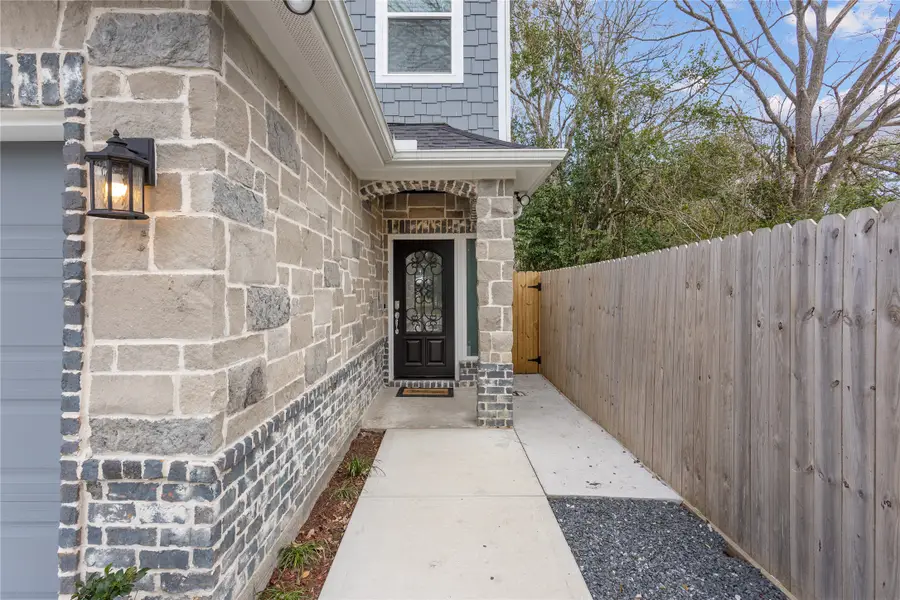 9215 Noel Street, Houston, TX 77033 - #2