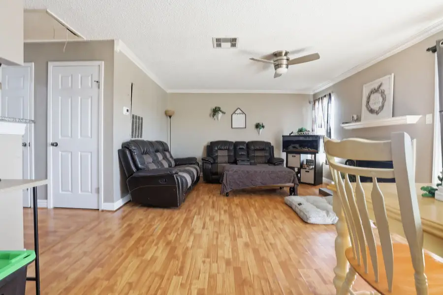 418 Garland Drive #238, Lake Jackson, TX 77566 - Image #2