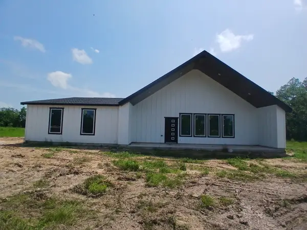 33372 W Fm 1301, West Columbia, TX 77486