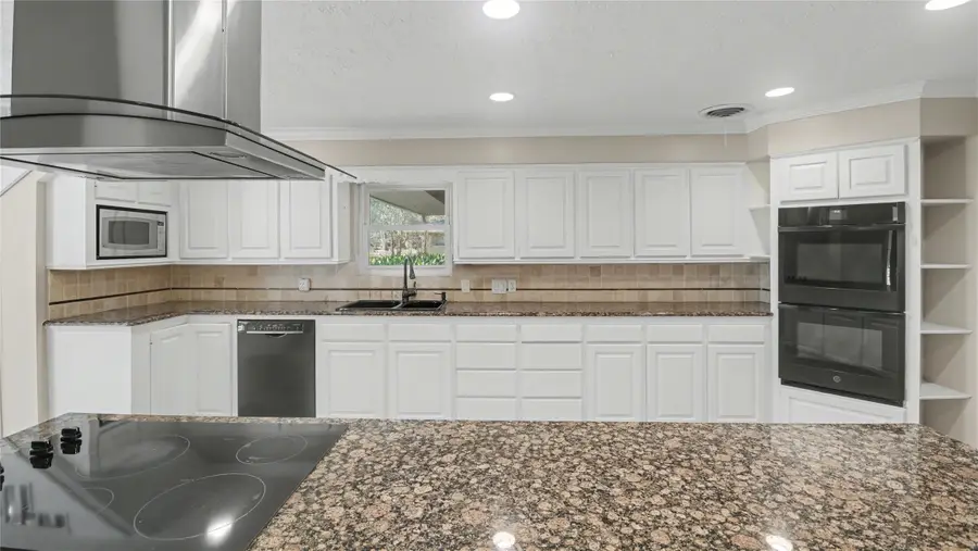 1431 Walnut Lane, Kingwood, TX 77339 - Image #3