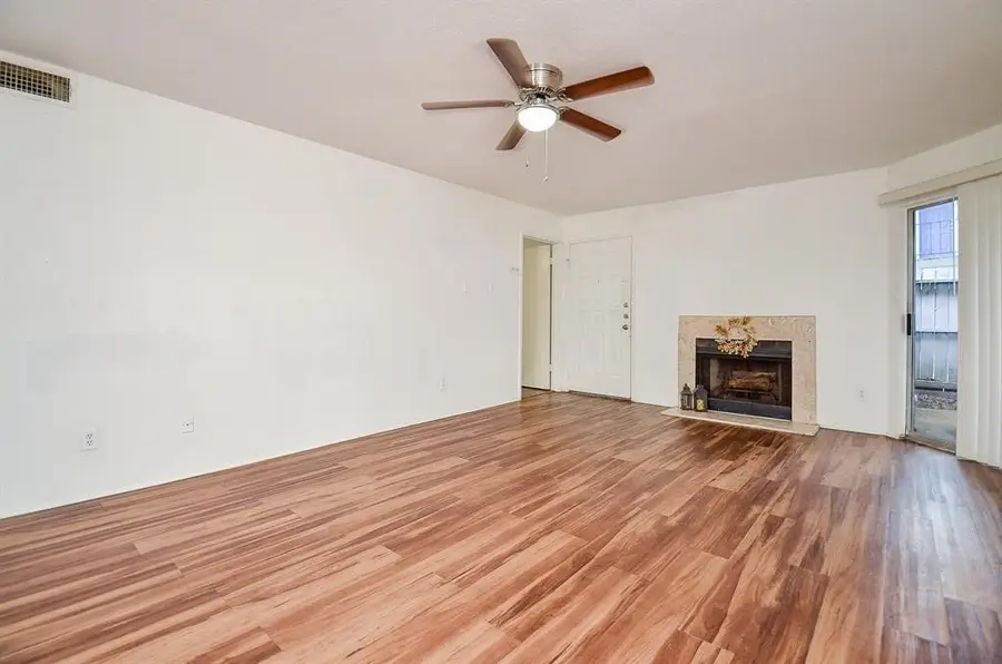 9700 Leawood Boulevard #1807, Houston, TX 77099 - #3