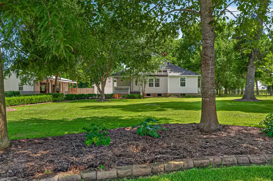 238 Horse Shoe Trail, Angleton, TX 77515 - #2