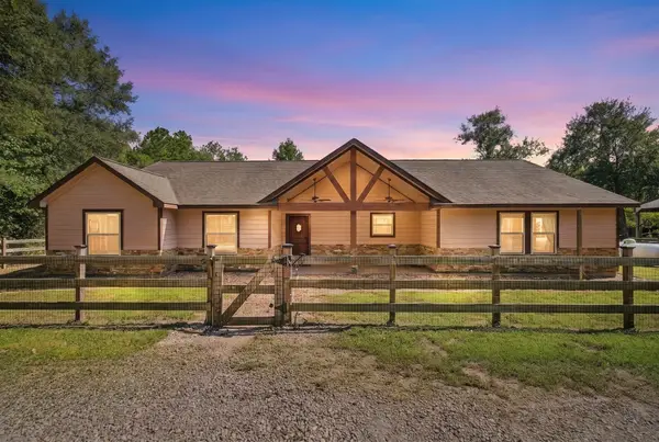 7049 Pine Shadows Road, Cleveland, TX 77328