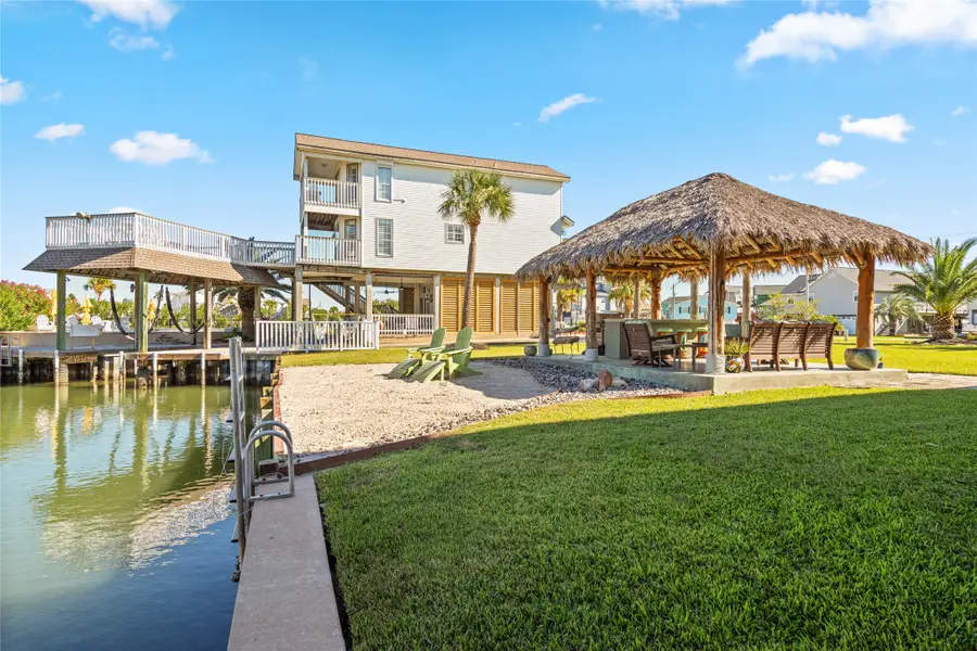 1314 Hawaii Drive, Tiki Island, TX 77554 - Image #2
